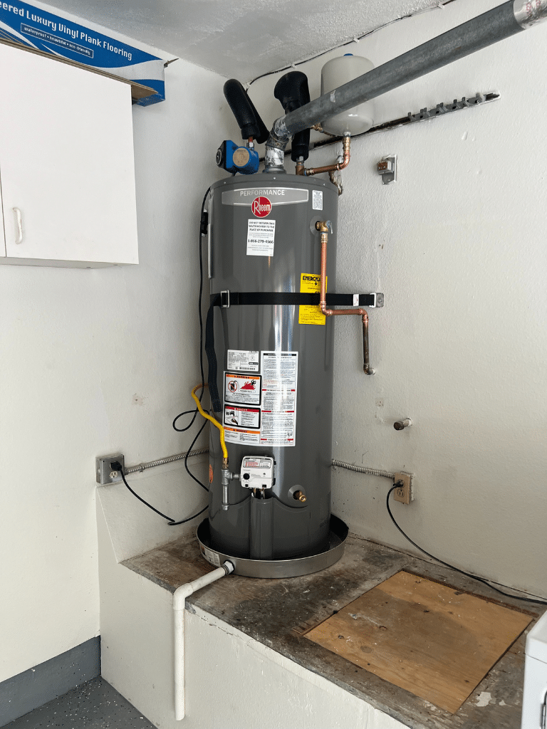Storage tank Water heater