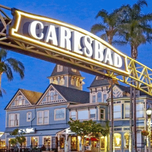 picture of downtown Carlsbad, CA