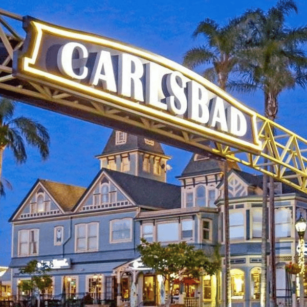picture of downtown Carlsbad, CA